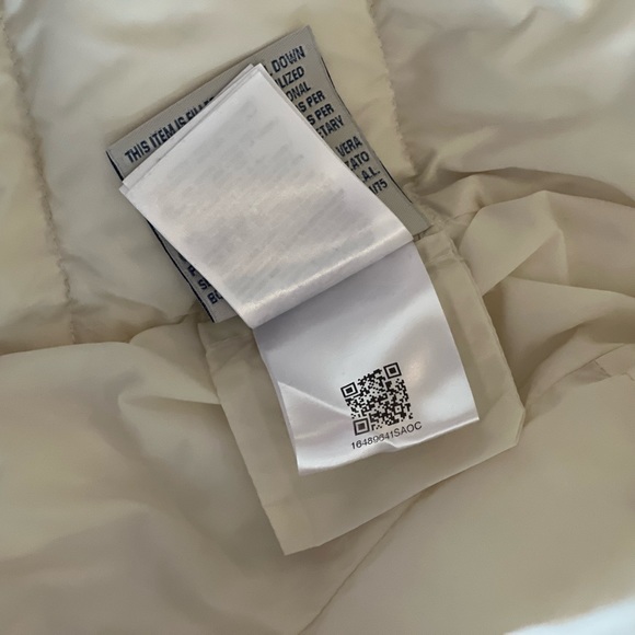 Moncler white short down coat - Picture 10 of 11